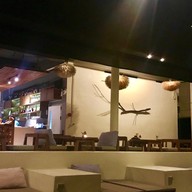 บรรยากาศ Treetip Restauarant (Nest Sense Resort)