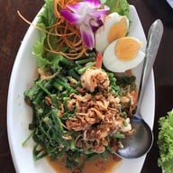 เมนูของร้าน ร้านครัวมารวย ปากน้ำประแสร์