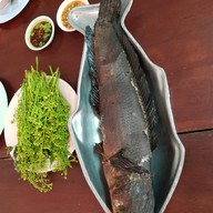 เมนูของร้าน ลุงเจิดปลาเผา