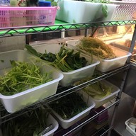 ครัว ไทย ไทย ซีฟู๊ด สุรวงค์