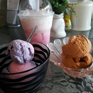 เมนูของร้าน something in icecream -