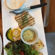 Eatery Clean Café