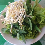 เมนูของร้าน ก๋วยเตี๋ยวตาทิศยายเหลียว โพนพิสัย