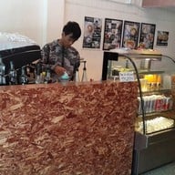 Laf Cafe & Hostel Pratunam