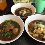 เมนูของร้าน ก๋วยเตี๋ยวอยุธยา บายพาสนราธิวาส