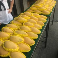 ข้าวเหนียวมะม่วง รินรดา