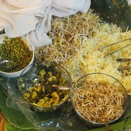 เมนูของร้าน ขนมจีนนั่งยอง
