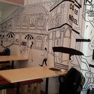 Laf Cafe & Hostel Pratunam