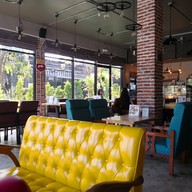 บรรยากาศ Kratai Kub Tao (by The garage cafe)