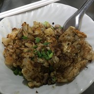 เมนูของร้าน ก๋วยเตี๋ยวคั่วเป็ดอร่อยริมทาง คลองถม