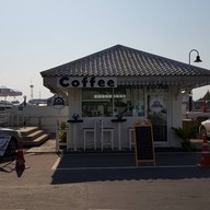 หน้าร้าน Navy Club Coffee