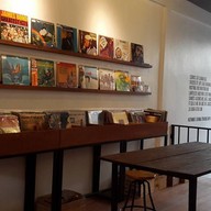 Rec. Vinyl & Cafe