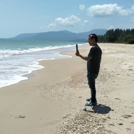 ฟองคลื่นรีสอร์ท