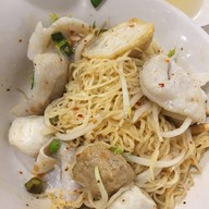 เรืองโภชนา ก๋วยเตี๋ยวลูกชิ้นปลาโฮมเมด (สาขาเดิมชั้น2 หอศิลป์ฯ) หอศิลปวัฒนธรรมกรุงเทพ