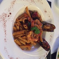 WHITE BOX Restaurant