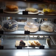 เพลิน Cafe & Dessert