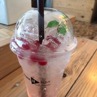 เมนูของร้าน Pause And Play. Good Food, Drink and Coffee.