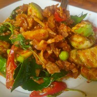 ครัวลูกเงาะ  สลกบาตร