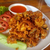 ครัวลูกเงาะ  สลกบาตร