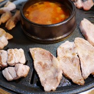 홍대 엉터리생고기 ฮงแด