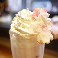 Lovin’ Her Flower Cafe&Bar ฮงแด