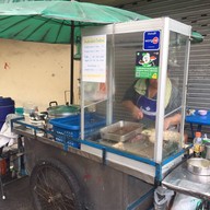 ข้าวมันไก่โกอ้วน ลูกหลวงซอย 8