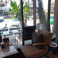 บรรยากาศ Think 4 You Cafe'