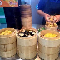 โกหน่อยซาลาเปาทับหลี & ติ่มซำ ทาวน์อินทาวน์ (ซอย8)