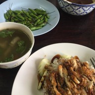 ข้าวมันไก่ใต้ต้นมะขาม