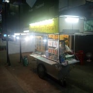 หน้าร้าน ยอดก๋วยเตี๋ยว  โชตนา