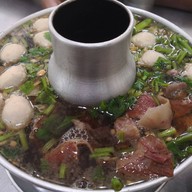 เมนูของร้าน เอี่ยวเฮง ซุปเปอร์หมูตุ๋นหม้อไฟ