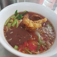 เมนูของร้าน ต้นเย็นตาโฟกุ้งทอด