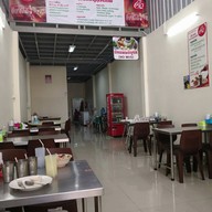 บรรยากาศ เอี่ยวเฮง ซุปเปอร์หมูตุ๋นหม้อไฟ