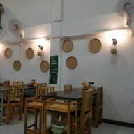 บรรยากาศ พร แซ่บอีสาน