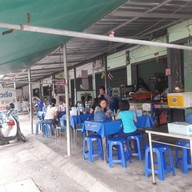 ก๋วยเตี๋ยวเรือ ตลาดน้ำ