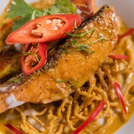 เมนูของร้าน Phuket Cafe at Deevana Plaza Phuket Patong