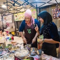 หลาดจี