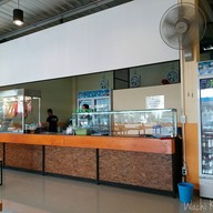 บรรยากาศ นายป้อม ซุปเปอร์เล้ง  สาขาปั๊มปตท.โรจนะ ตลาดดีดี อยุธยา