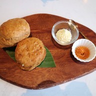 เมนูของร้าน Lady Nara Central Embassy
