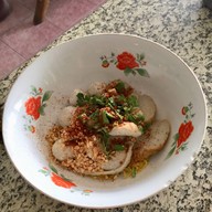 เมนูของร้าน ก๋วยเตี๋ยวปลาสูงเนิน