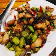 เมนูของร้าน ครัวเจ๊หนุ่ย