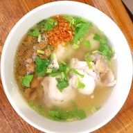 เมนูของร้าน ข้าวต้มปลานำชัยบางรัก Eathai