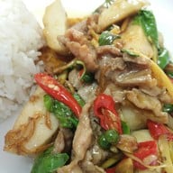 ปิ่นโตทอง มทส.ประตู 1