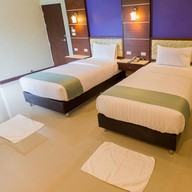 โรงแรมทุ่งตะวันการ์เด้นแอนด์รีสอร์ท