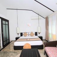 โรงแรมเดอะเฮิบส์หัวหินทาวน์