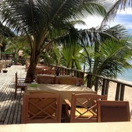 หาดทรายขาวรีสอร์ท