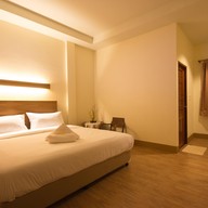 เฮือนฮักฮอดเดอะรีสอร์ท