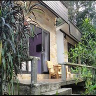 เวฟ-เอฟโฮมสเตย์