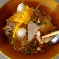 เมนูของร้าน ก๋วยเตี๋ยวป๋าจวบ