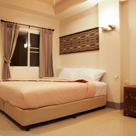 วีเพลสเรสซิเดนซ์